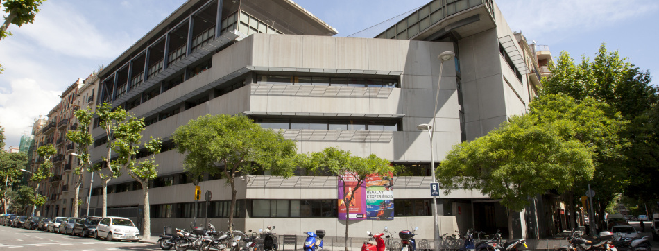 Centre Cívic Cotxeres Borrell /Espai Escènic Tísner