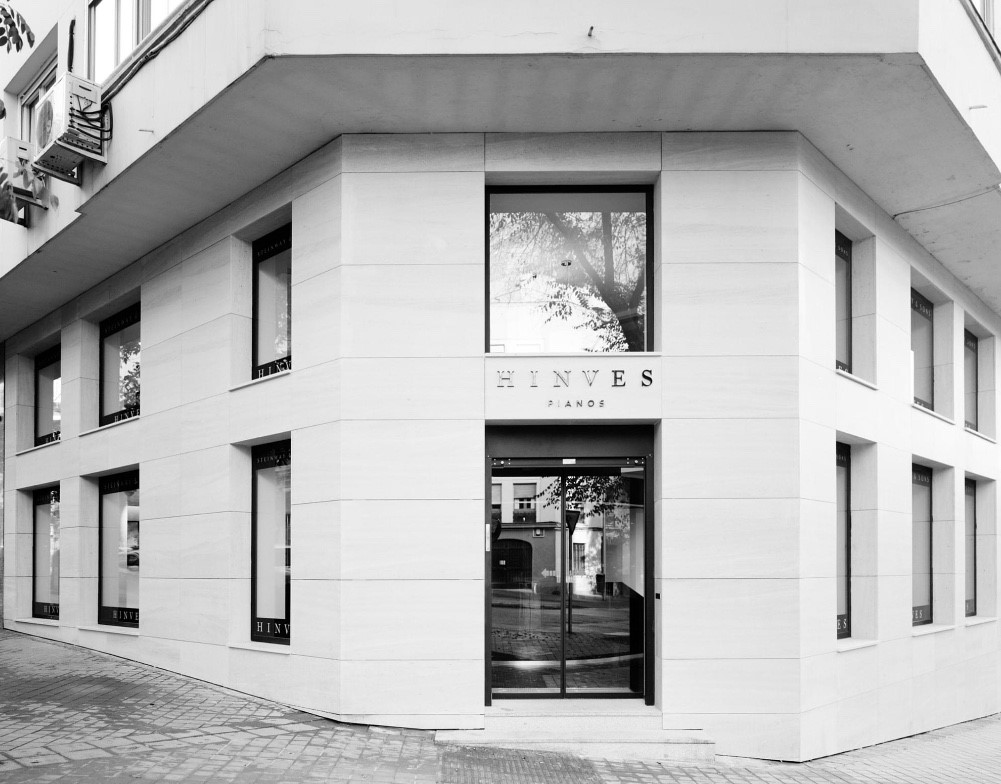 SALA HINVES - HINVES PIANOS